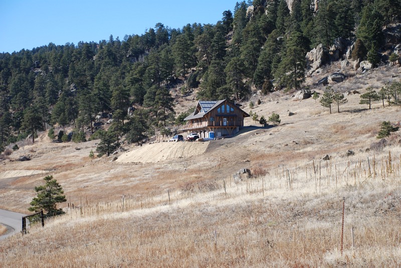 This view is from the southeast corner of our property ... far enough away that no curtains are required! <span class='myGreyFont'>[End of series.]</span>