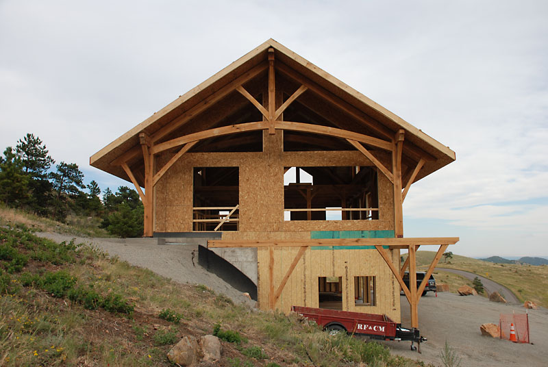 Another view of the front of the house.