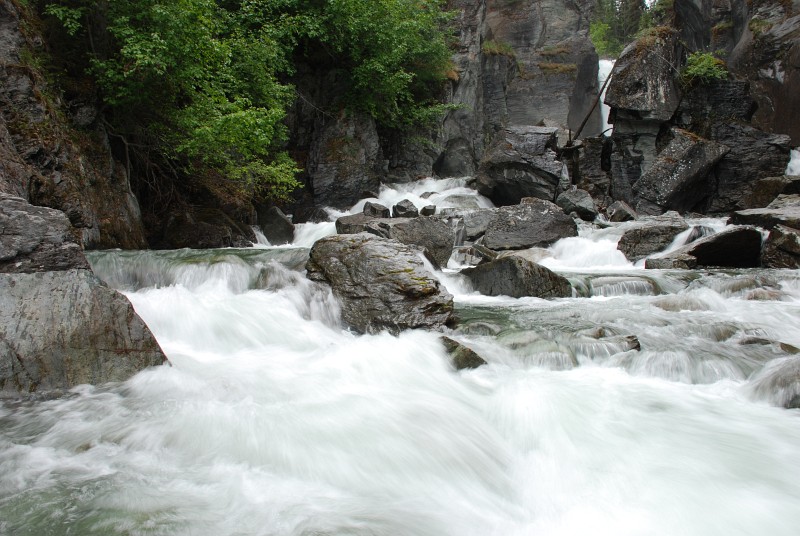 There's a campground and picnic area adjacent to the creek.