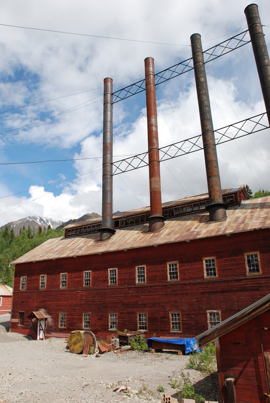 Here are the stacks visible inside the mill in the previous picture.