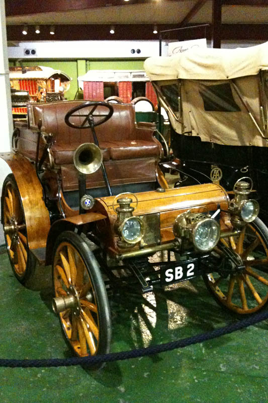 <h3>Kelvingrove Museum</h3>The Kelvingrove Transportation Museum is across the street. This is an Arrol-Johnston 10/12 HP Dogcart built in 1901 in Scotland. It is the oldest surviving Arrol–Johnston vehicle in existence.