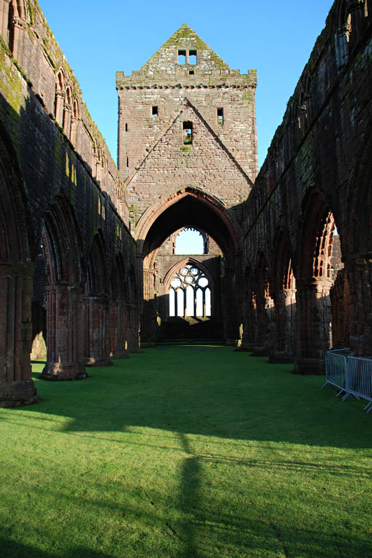 <h3>Sweetheart Abbey</h3>Lady Devorgilla was married to John, 5th Baron de Balliol when she was just 13 years old. In 1263, John Balliol lost a legal dispute over land in England.