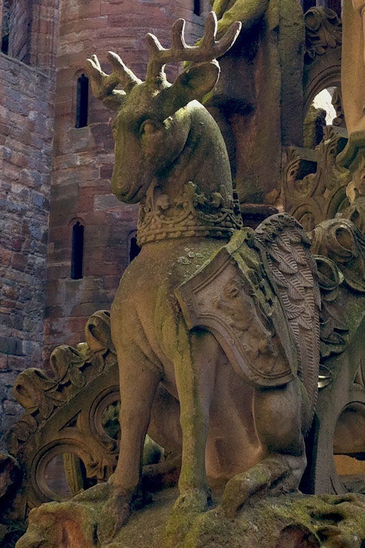 Here's a closeup of some of the carving on the fountain.