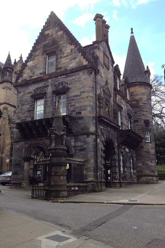 This is a caretaker's house near the Univeristy of Glasgow.